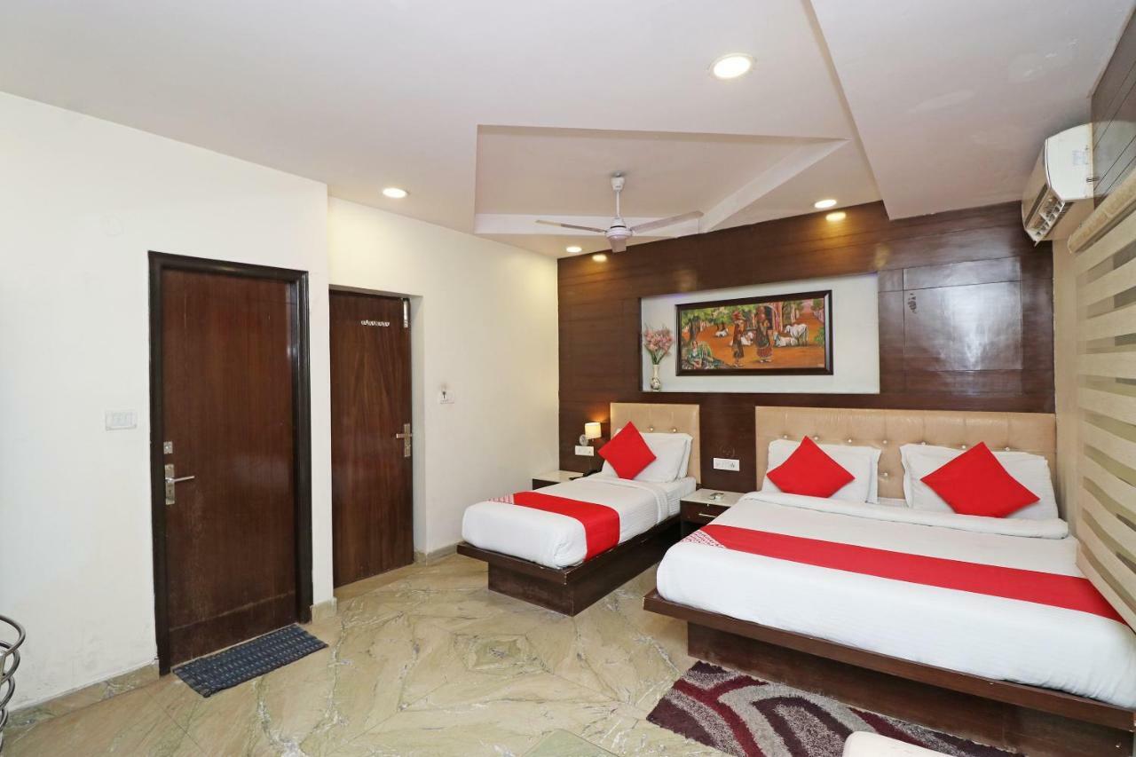 Oyo 30698 Hari Om Guest House Jadabpur Bagian luar foto