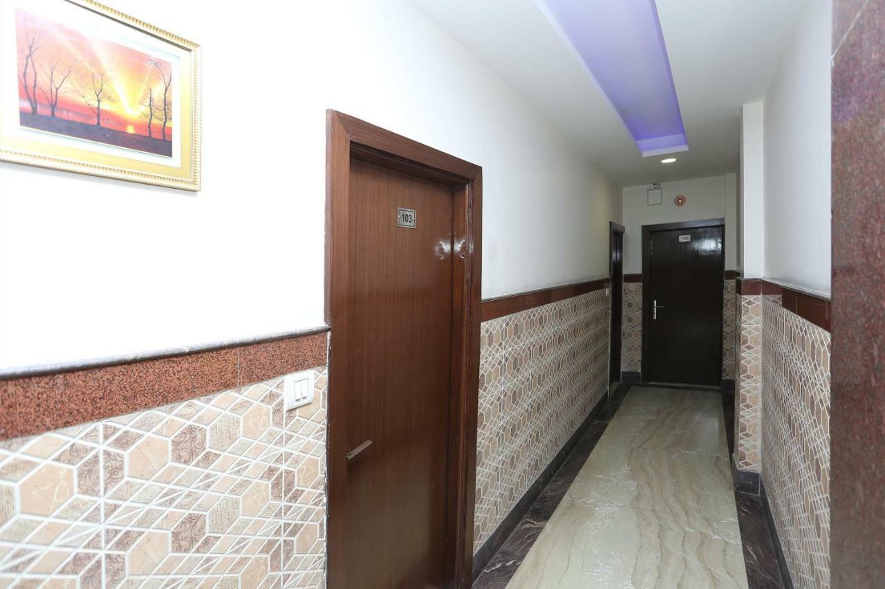 Oyo 30698 Hari Om Guest House Jadabpur Bagian luar foto
