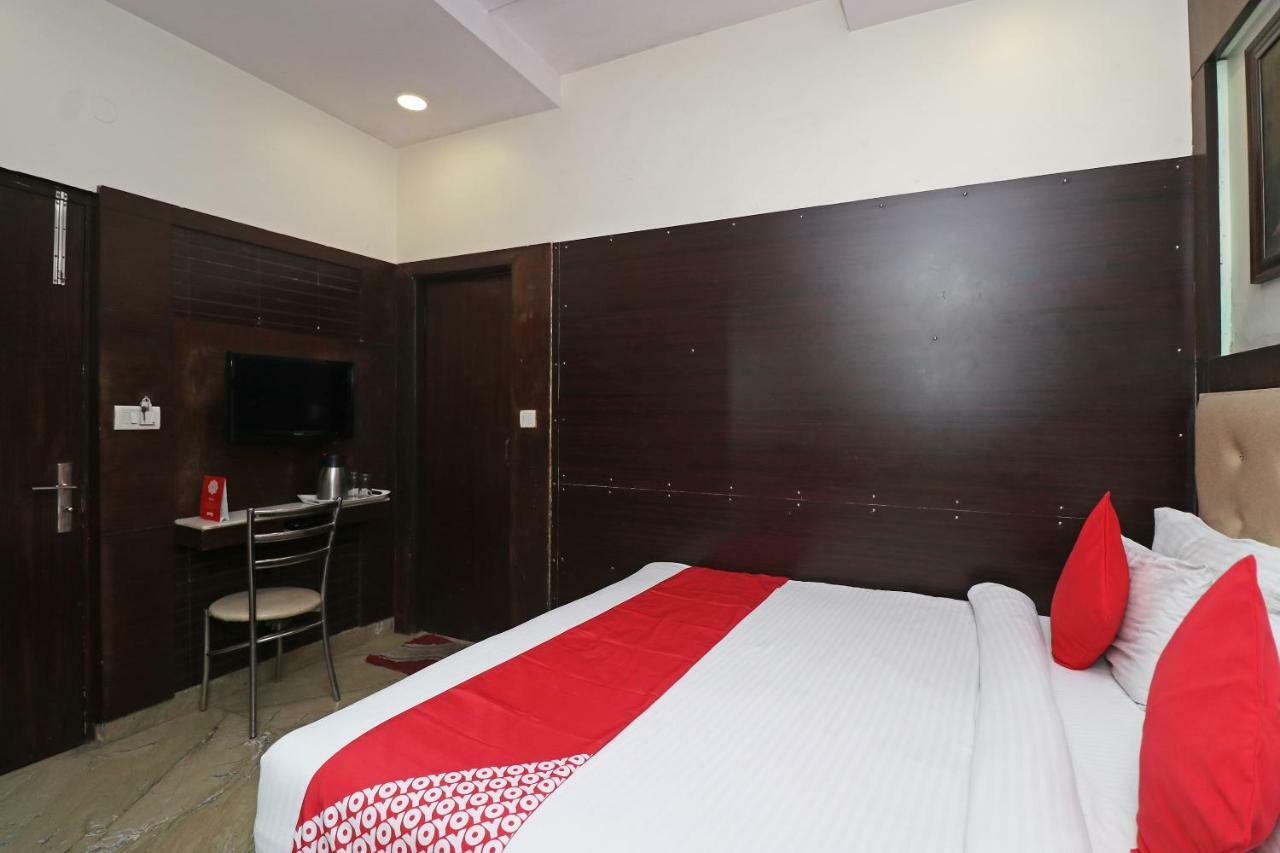 Oyo 30698 Hari Om Guest House Jadabpur Bagian luar foto
