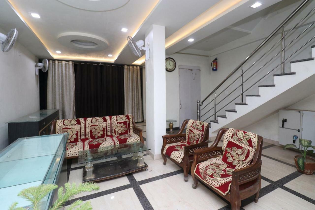 Oyo 30698 Hari Om Guest House Jadabpur Bagian luar foto