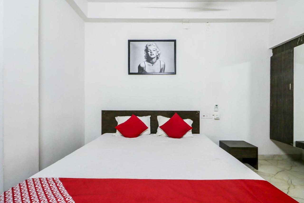 Oyo 30698 Hari Om Guest House Jadabpur Bagian luar foto